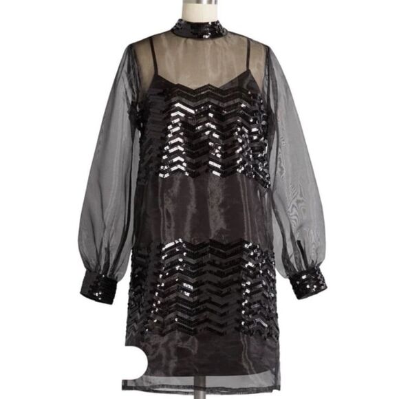 BNWT ModCloth Fanciful Fette Shift Sequin Overlay Dress- size small - Picture 1 of 12